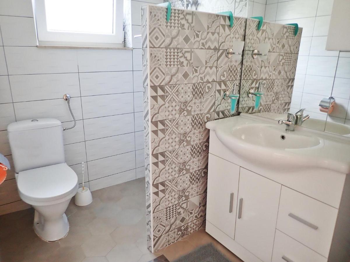 Apartment Maca Starigrad Paklenica Exteriér fotografie